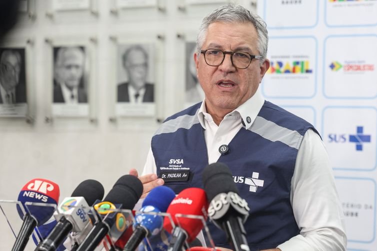 Valter Campanato/Agência Brasil Brasília (DF), 06/10/2025 – O ministro da saúde, Alexandre Padilha, durante entrevista coletiva onde faz um balanço e apresenta novas medidas sobre a intoxicação por metanol no país.
Foto: Valter Campanato/Agência Brasil