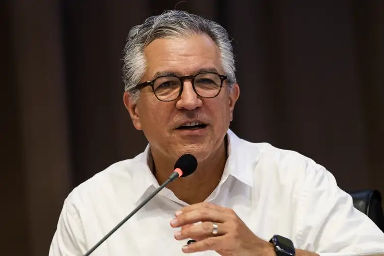 Brasília (DF), 28/10/2025 - O ministro da Saúde, Alexandre Padilha, durante o lançamento do Fórum de Mulheres na Saúde, espaço permanente para debater e fortalecer políticas públicas de saúde para as mulheres. Foto: Marcelo Camargo/Agência Brasil