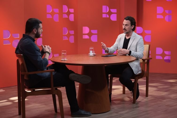 São Paulo SP 27/11/2025 Historiador e cientista político, Juliano Medeiros, convidado do programa DR com Demori na Empresa Brasil de Comunicação (EBC).

Foto: Paulo Pinto/Agência Brasil