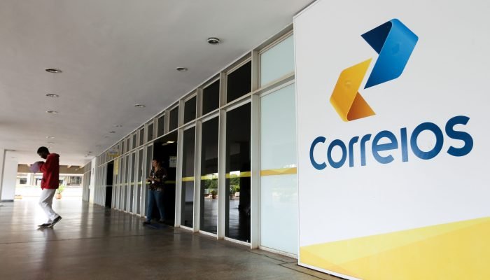 Tesouro reprova empréstimo e Correios comunicam bancos sobre cancelamento de operação de R$ 20...