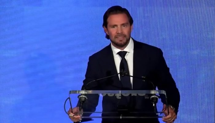 Daniel Vorcaro, banqueiro do liquidado Banco Master. (Foto: Reprodução / Youtube / Esfera Brasil)