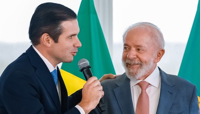 Após declarar apoio a Lula, Hugo Motta acelera votação das pautas de interesse do Planalto. (F...