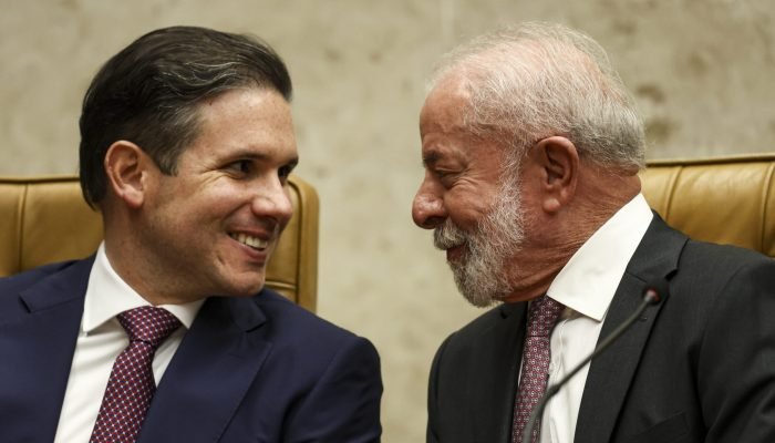 PECs do fim da escala 6"1 ganham força na Câmara e colocam em segundo plano proposta do governo...