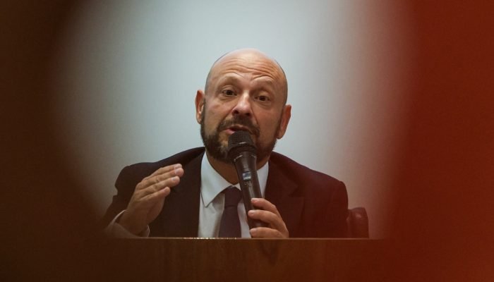 Gilberto Waller Junior afirma que conseguiu reduzir a fila em 1,6 milhão de pedidos, rebatendo a...