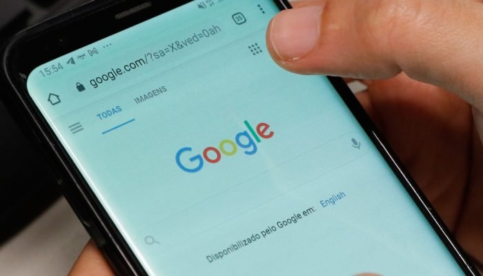 Vazamento pode ter afetado também endereços de e-mail do Yahoo e Outlook. Gigante nega invasão...