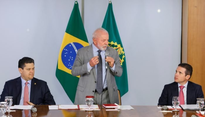 Lula com os presidentes do Senado, Davi Alcolumbre (União-AP), e da Câmara, Hugo Motta (Republi...