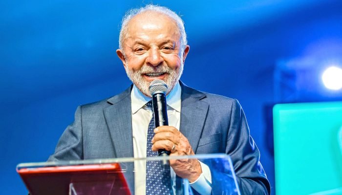 Em recorde de inadimplência sob Lula, o valor médio por devedor chega a R$ 6.345,69 (Foto: Rica...