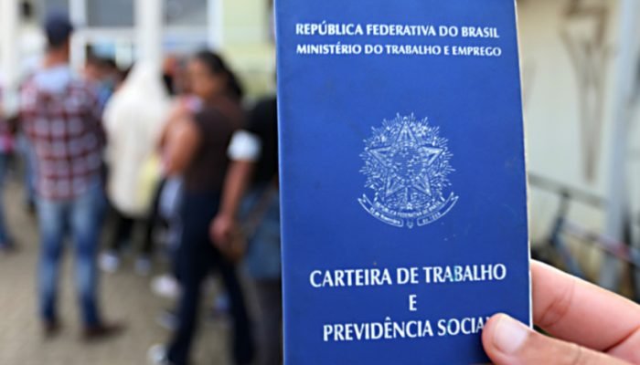 Os dados mostram que a associação entre pobreza e falta de vontade de trabalhar atingiu o maior...