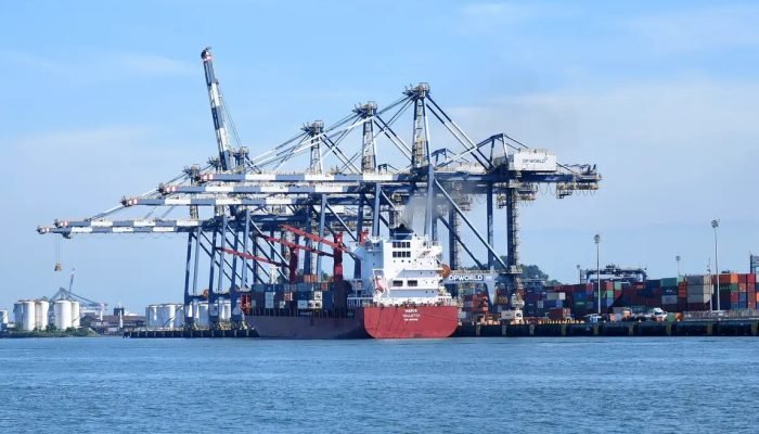 Participação dos EUA nas exportações brasileiras recuou de 12,1% para 9,4% entre o primeiro s...