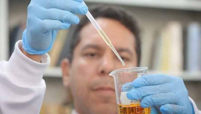 sao_paulo_cria_protocolo_para_detectar_metanol_em_bebidas.jpg © Governo de SP