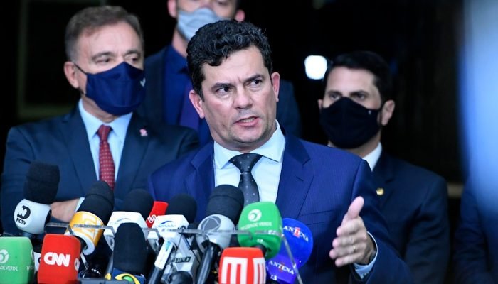 Senador Sergio Moro afirmou que Filipe Martins já poderia ter sido beneficiado com a progressão...