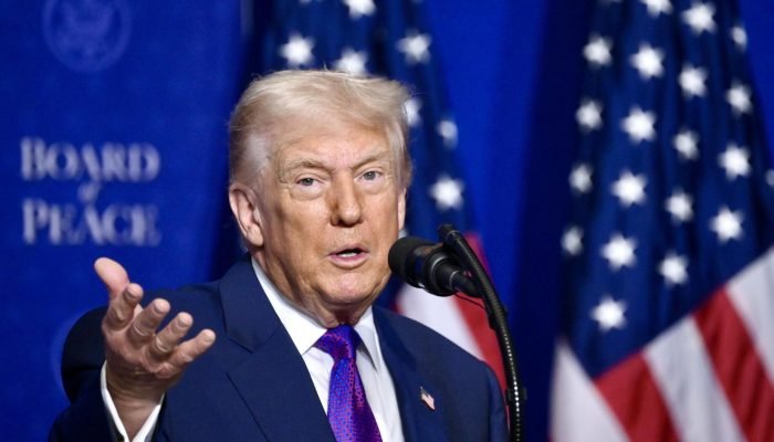 O presidente dos EUA, Donald Trump, impôs uma política abrangente de tarifas para impulsionar a...